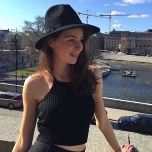 Brandy Melville black knit halter tank